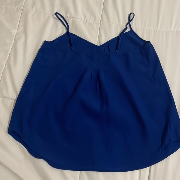 Moving sale! Talula top with adjustable straps - Picture 2 of 3